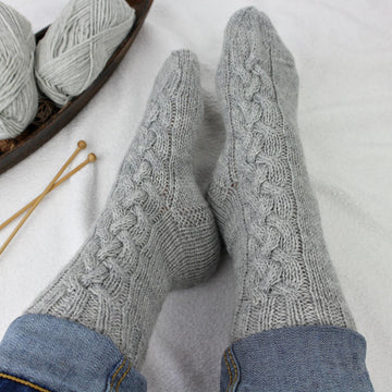 Knitting Pattern Cable Socks Mysig / Womens Socks Pattern / English & German