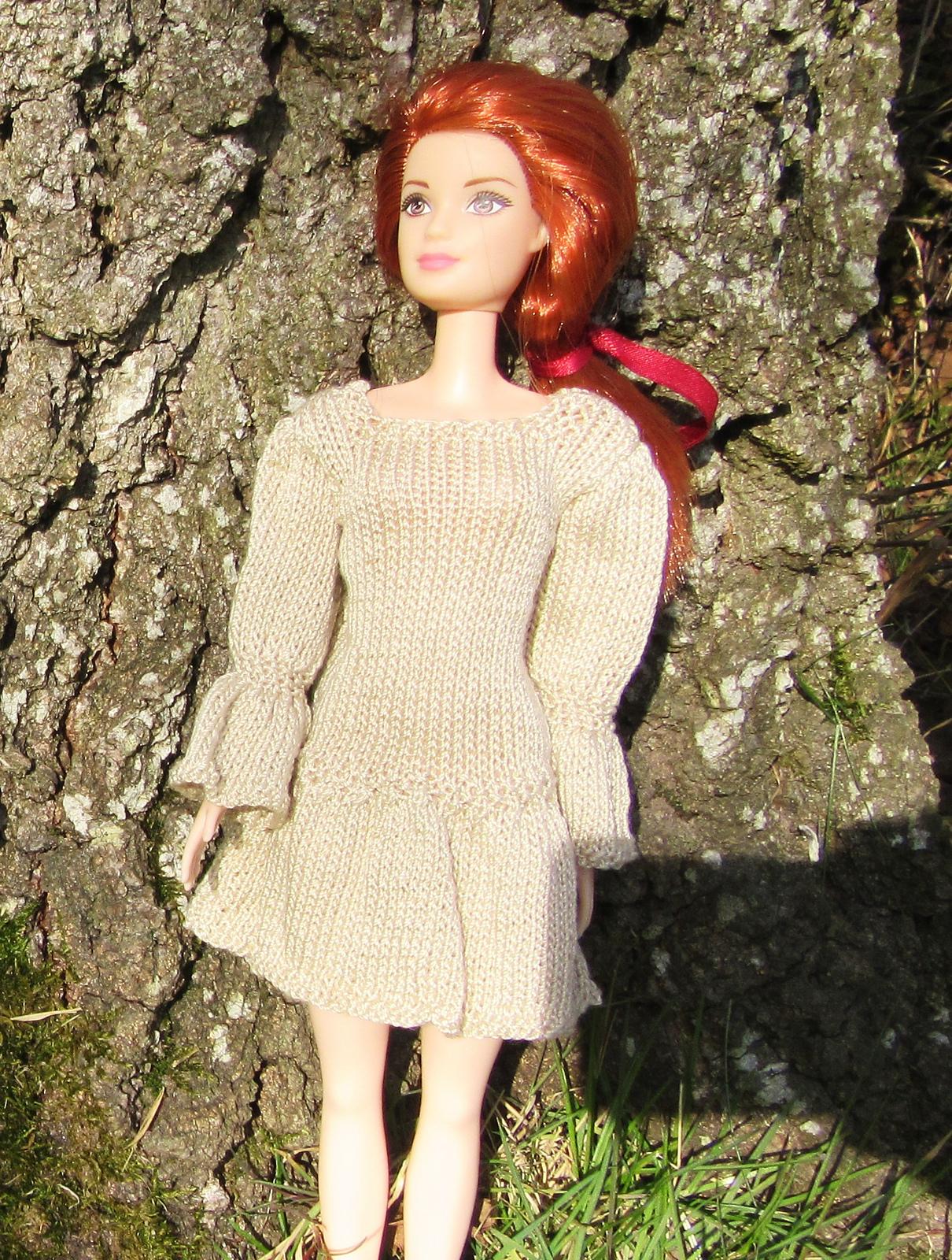 1:6th scale Sioned dresses