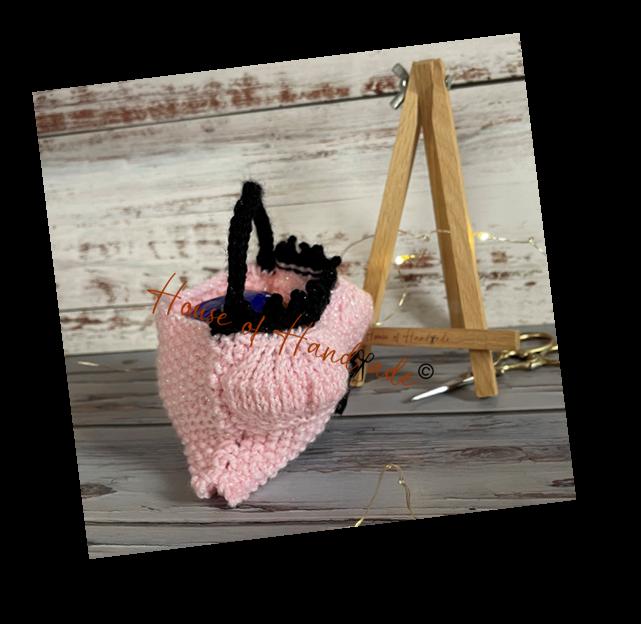 Basque Handbag Chocolate Orange Cover Knitting Pattern