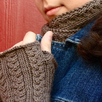 Delicate Fingerless Gloves