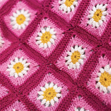 Pink Daisy Blanket and Cushion Pattern