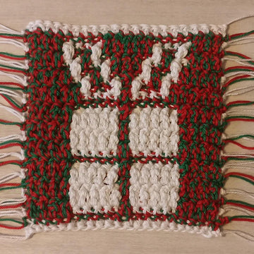 Pretty present mug rug
