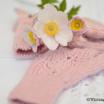 Princess T - vintage gloves for girls