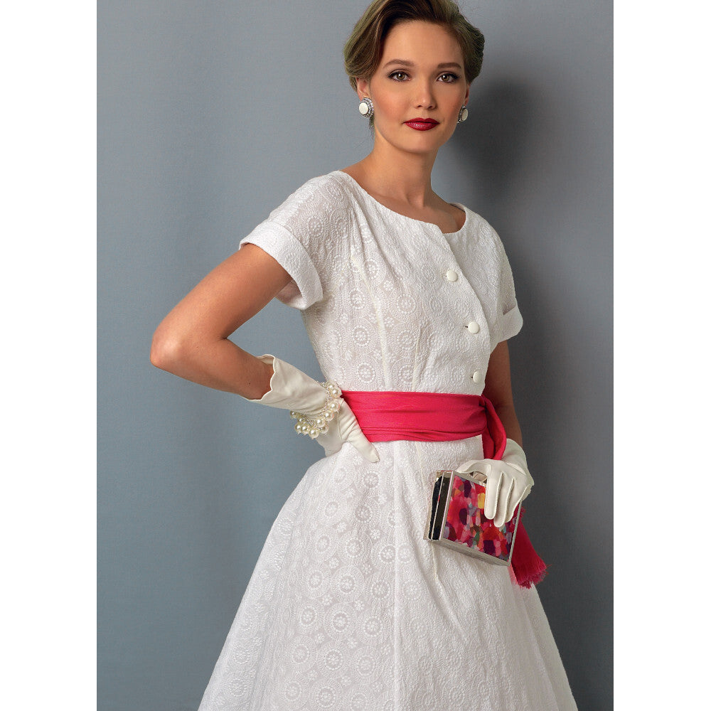 Vogue Misses' Dress and Sash V9105 - Sewing Pattern