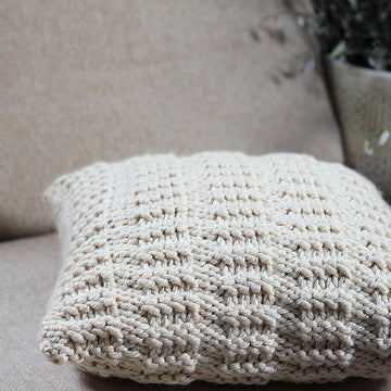Dorina pillow cover