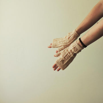 Sien Fingerless Mittens
