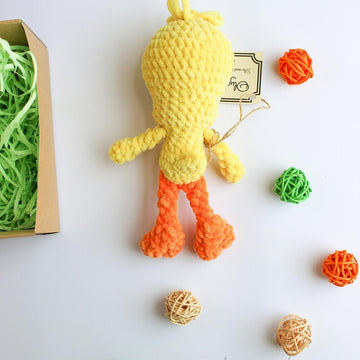 Tweety Canary bird pattern (PDF + 2 videos of how to make the eyes and the hair)