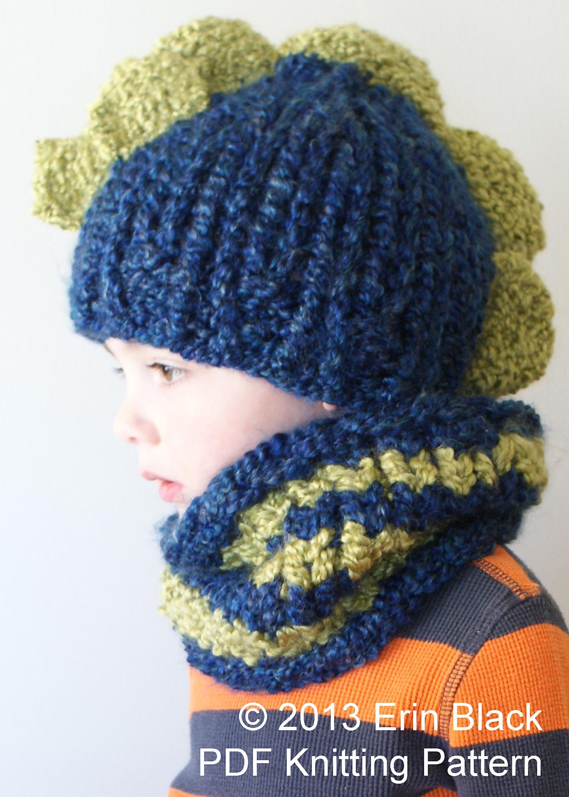 Chunky Dinosaur Hat and Cowl