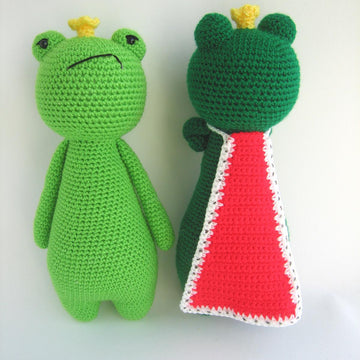 King Frog Crochet Amigurumi Pattern