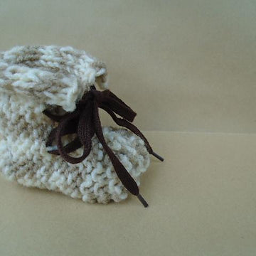 857- Beginner Baby Booties