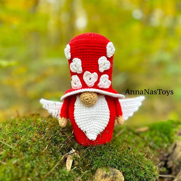 Gnome red Valentine with wings