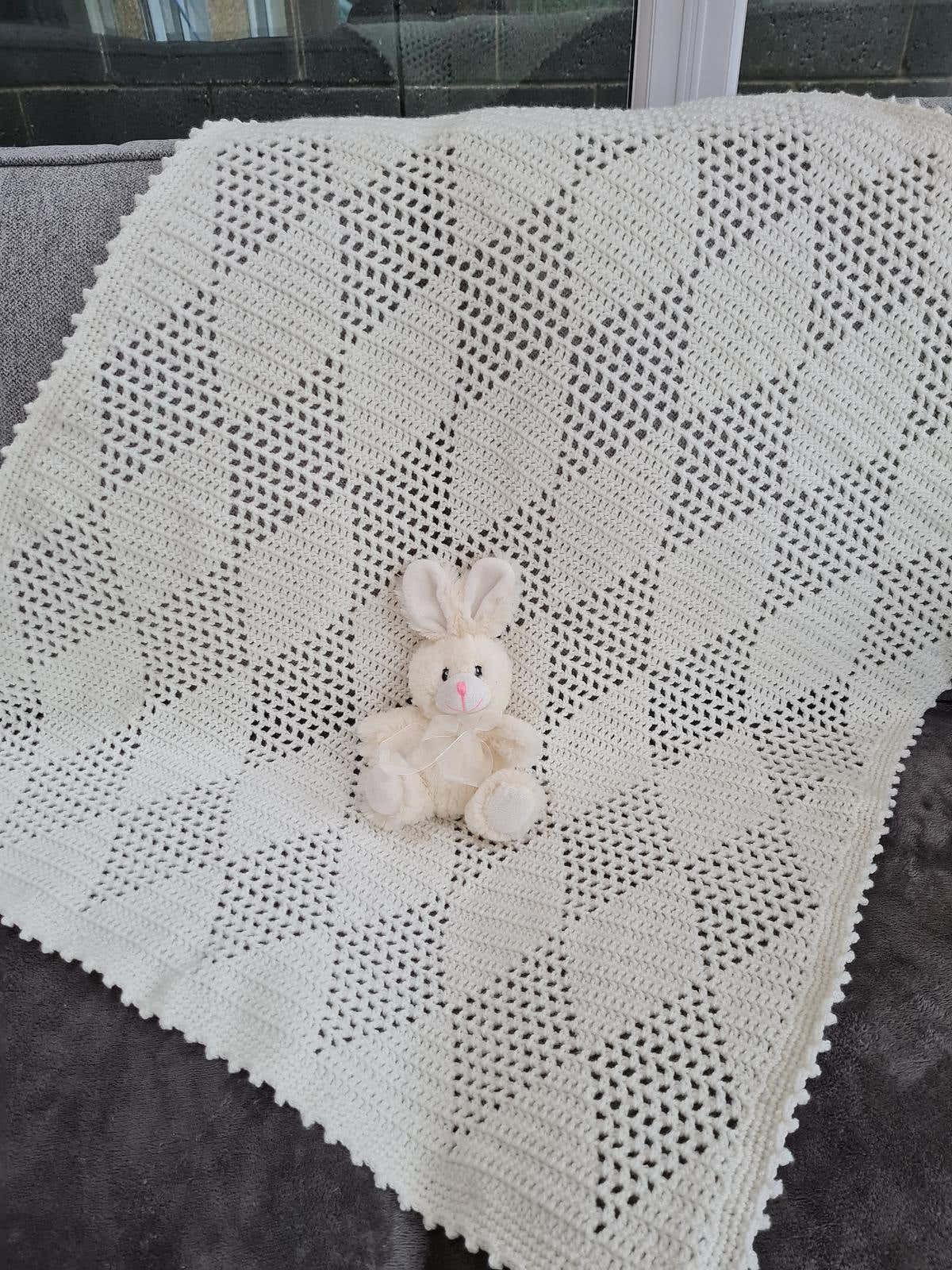 Diamond Checkers Filet Blanket