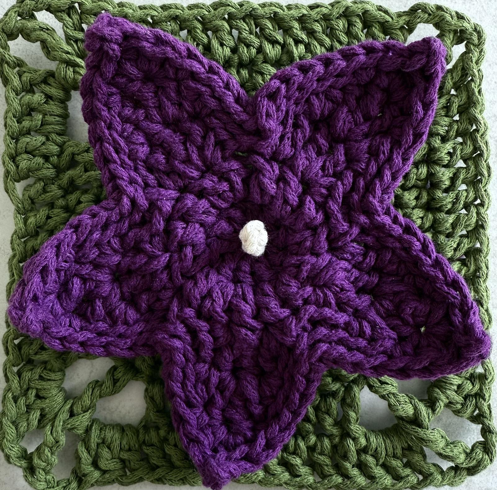 Balloon Flower Granny Square