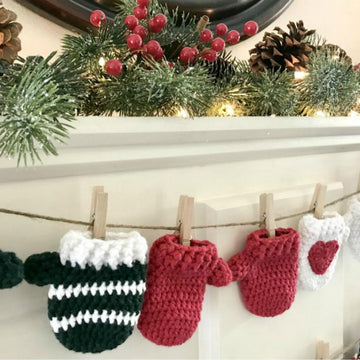 Christmas Mitten Garland
