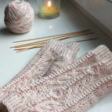 Sien Fingerless Mittens