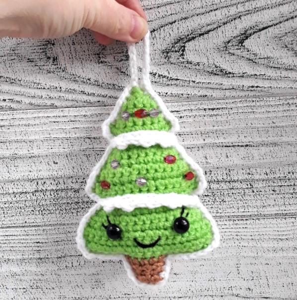 Crochet Christmas Tree Pattern: Mini Xmas Ornament DIY (PDF File)