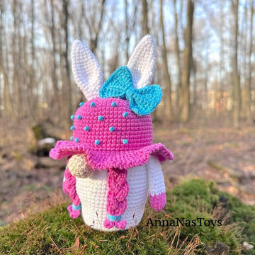 Easter gnome (girl)