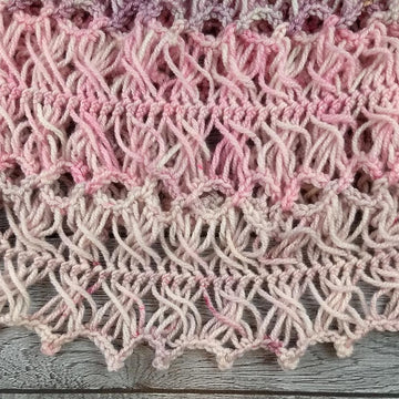 Hairpin Lace Cowl