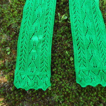 Lacy Apple Leaf Scarf