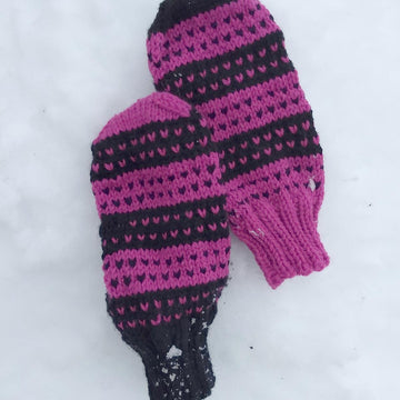 Hearts Aplenty Mittens