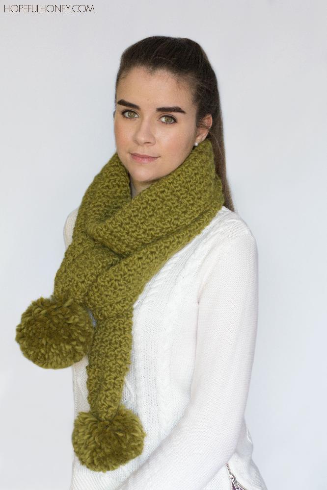 Chunky Pompom Cottontail Scarf