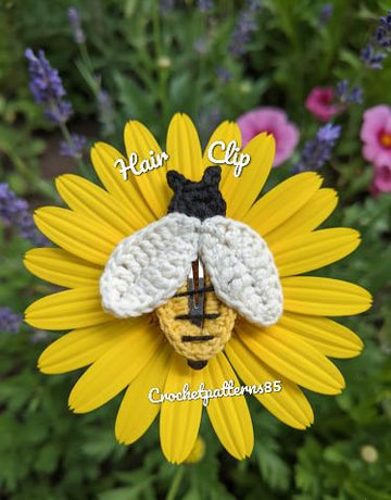 Bee Hair Clip English-US