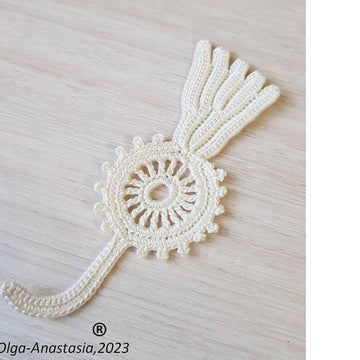 Motif Antique crochet bud