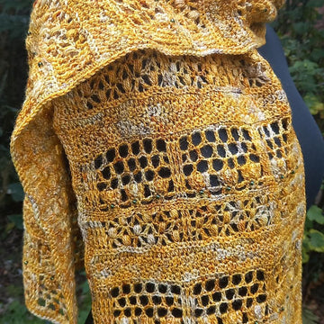 Fractured Bee Line Scarf