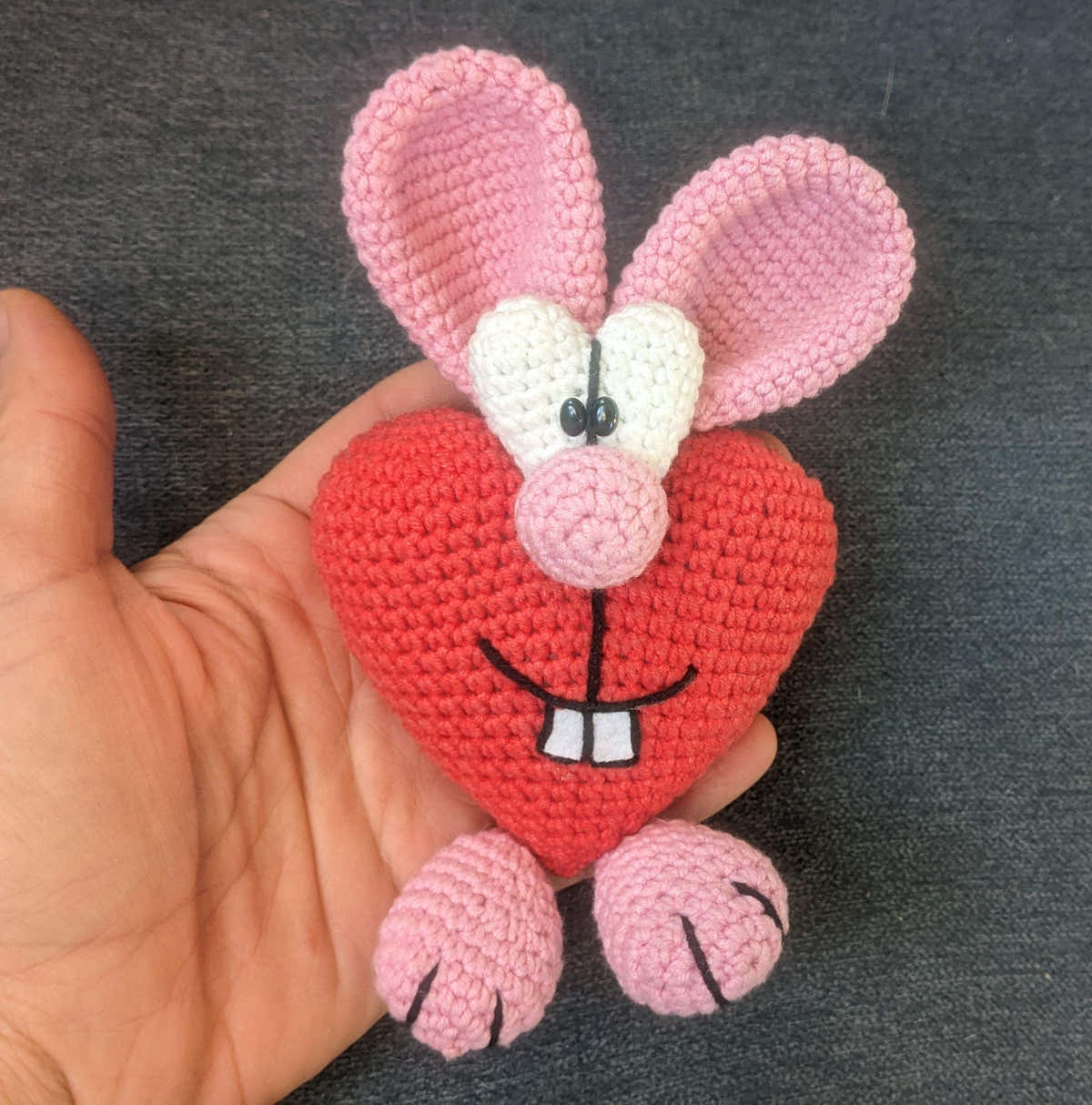 Heart Rabbit English-US