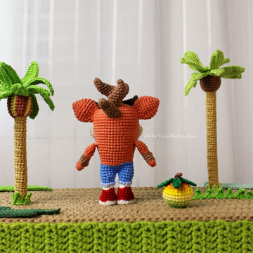 Crash Bandicoot– Digital Amigurumi Pattern for Character & Fruit Bonus - English (US crochet terms)