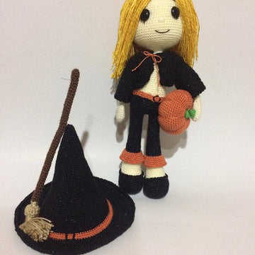 Cute Witch Wendy Amigurumi