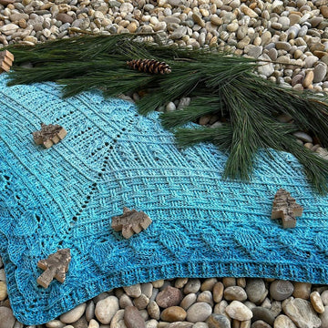 Flat Triangular Scarf "Gaia"