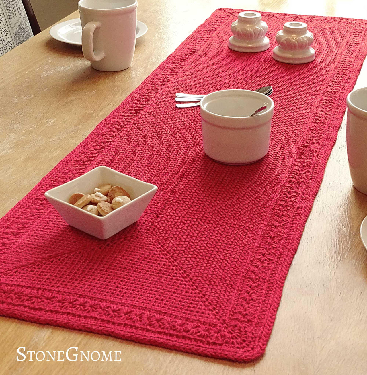 Dahlia Table Runner