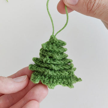Crochet Christmas tree amigurumi pattern
