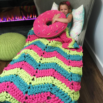 Bulky & Quick Donut Pillow