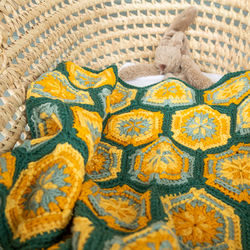 Flower Hexagon Baby Blanket in Yarn and Colors Epic - YAC100147 - Downloadable PDF