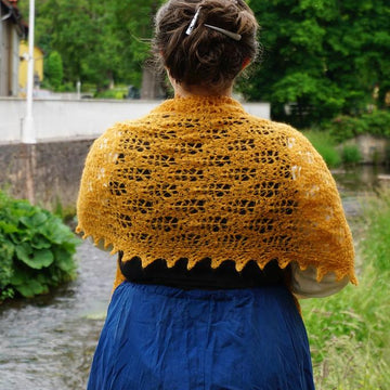 Wheat fields shawl