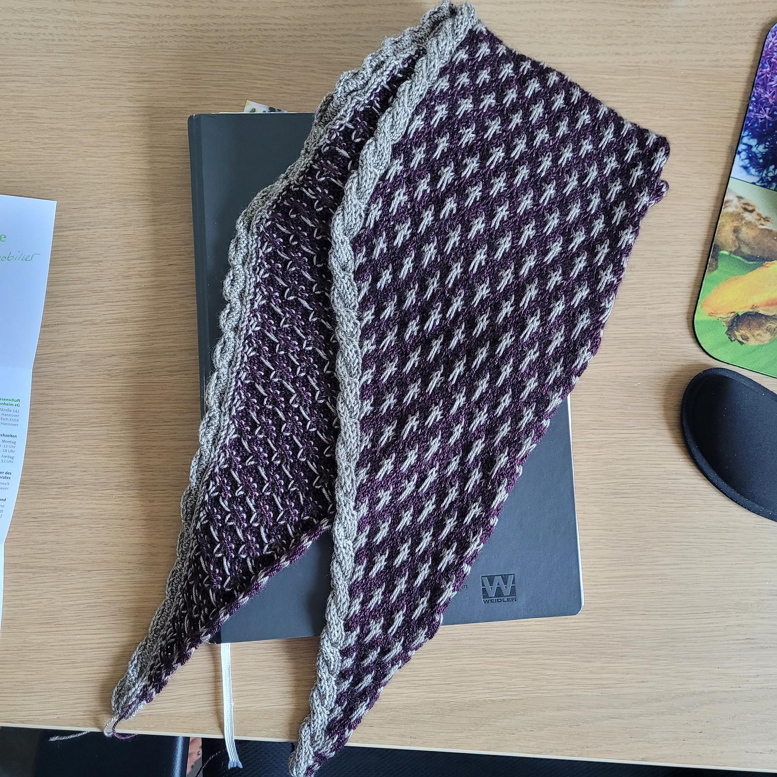 Navigate Scarf