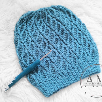 BEATRICE knit look beanie