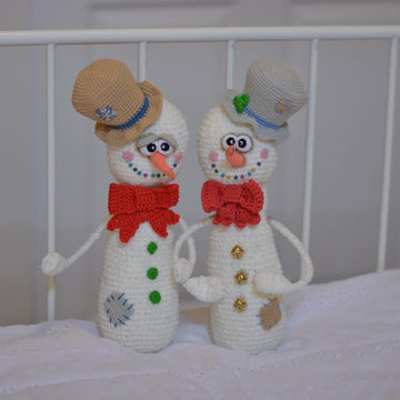 Snowmen Liolik and Bolik