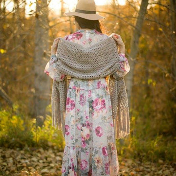 Calla Lily Pocket Shawl