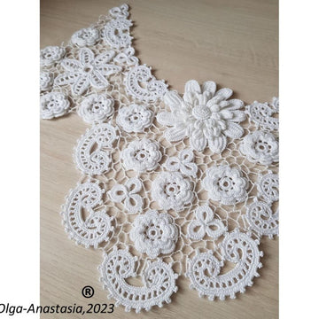 Crochet lace collar "Christmas".