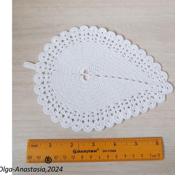Crochet cup stand
