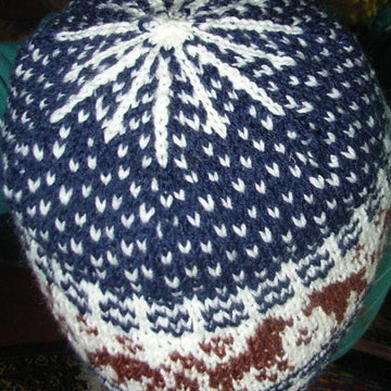 Horses in the snow beanie