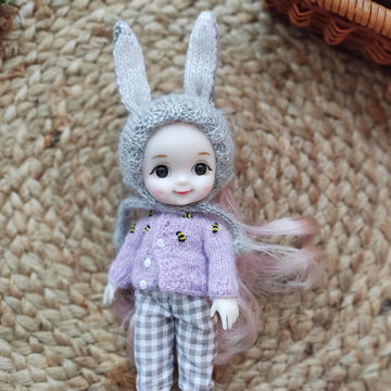 Tiny bumblebee cardigan for Obitsu 11