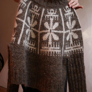 Yardana sweater