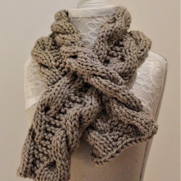 Mens Woodland Cable Keyhole Scarf