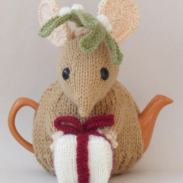 Christmas Mistletoe Mouse Tea Cosy