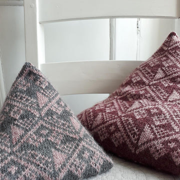Gable mini cushions