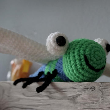 Amigurumi Häkelanleitung für die Libelle Bella ♥
